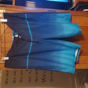 Mens 34 slim fit Oakley Swim Trunks